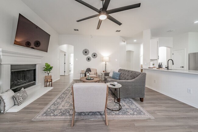 Foto del edificio - 3bed/2bath Cozy Chic with Backyard Oasis