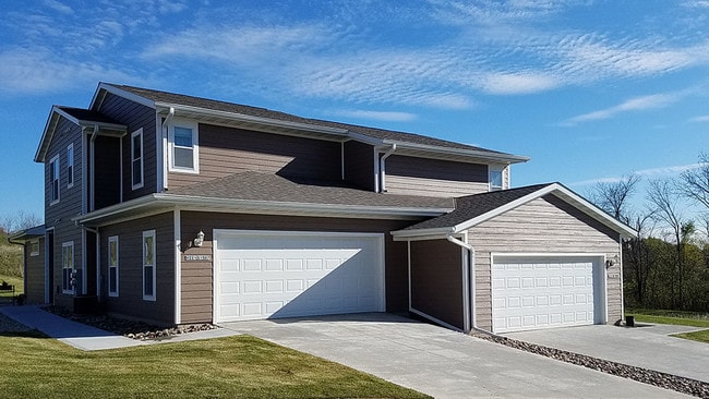 Building Photo - Overlook Townhomes
