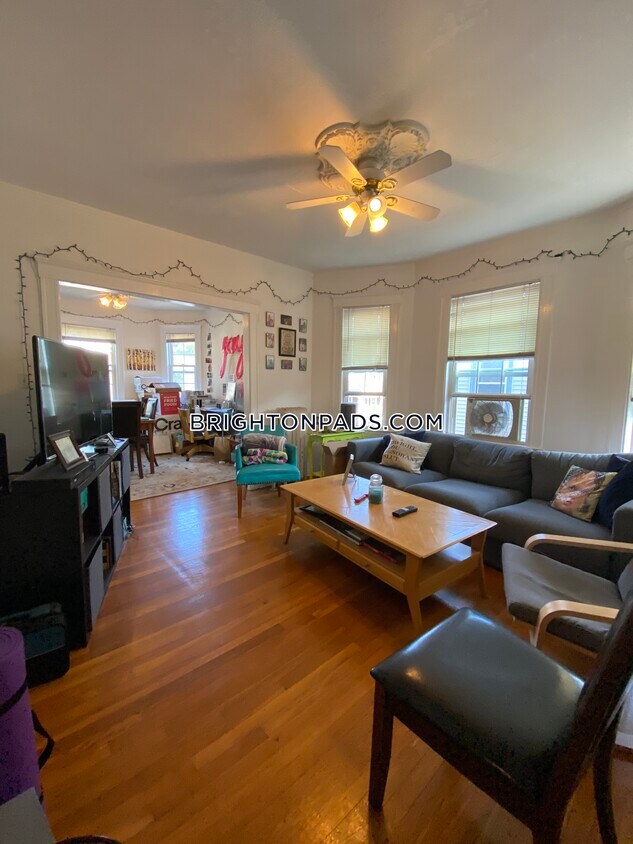 Foto principal - 44 Fairbanks St