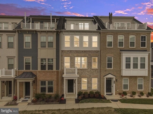 Foto del edificio - 2056 Alder Ln