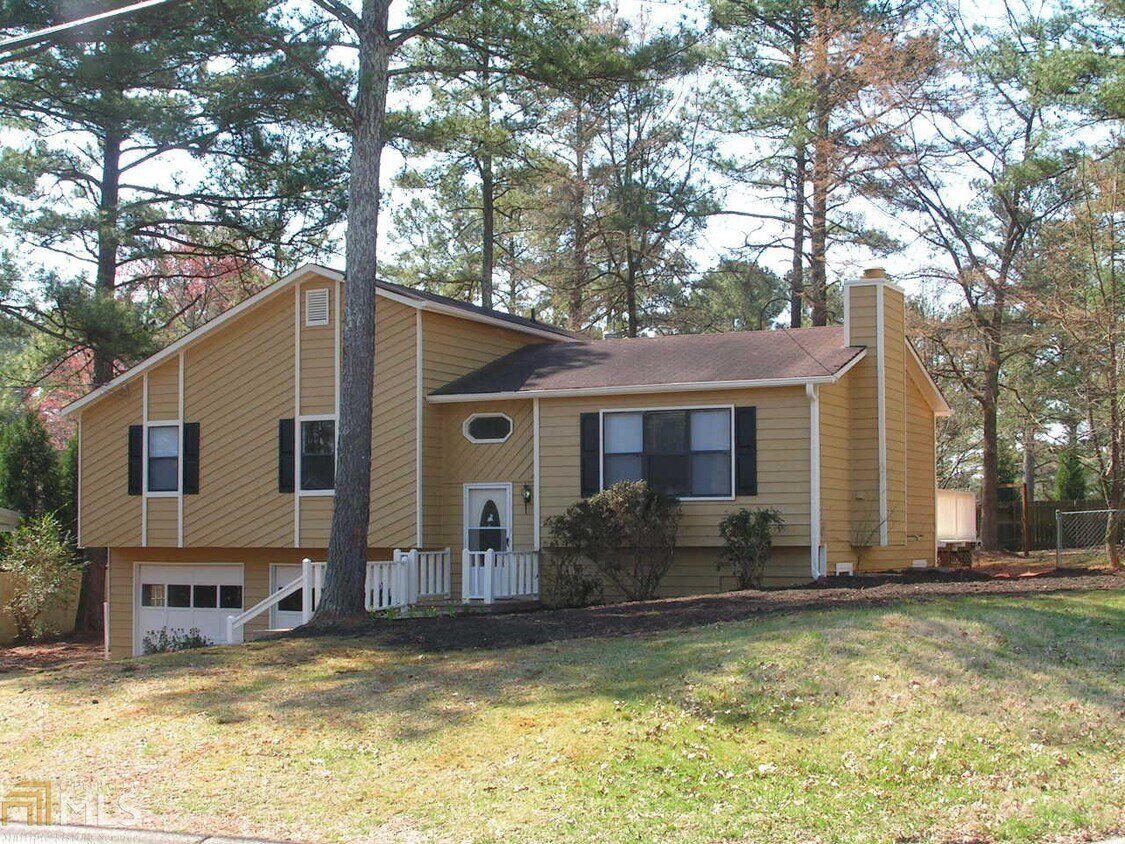 2405 Chauncey Ln, Marietta, GA 30064 House Rental in Marietta, GA