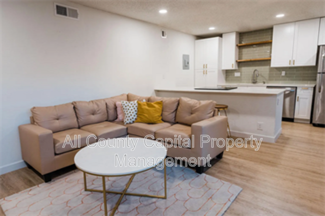 Building Photo - 2600 Penny Ln