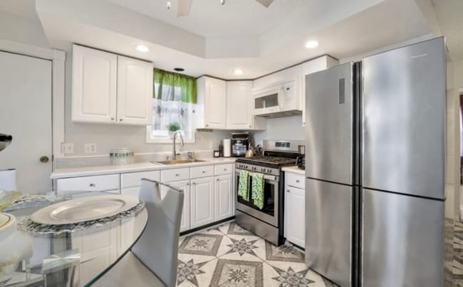 Photo - 23 Collins St House