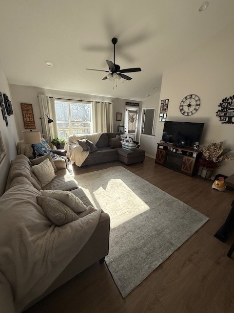 Building Photo - 104 E Madison Dr