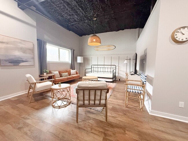 Foto del edificio - 209 S Church St