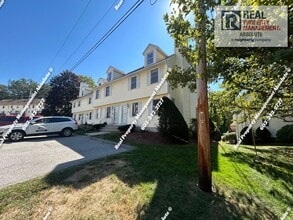 Building Photo - 11 Albury Stone Cir