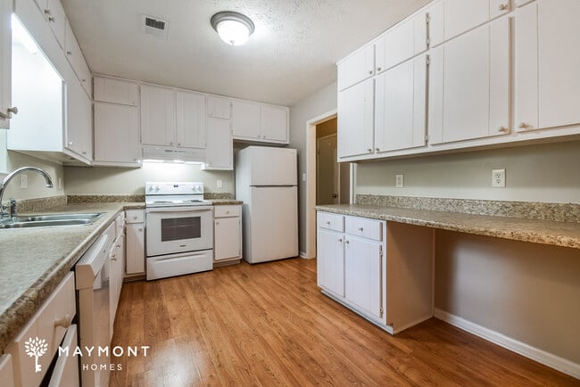 Foto del edificio - 512 Oak Rd SW