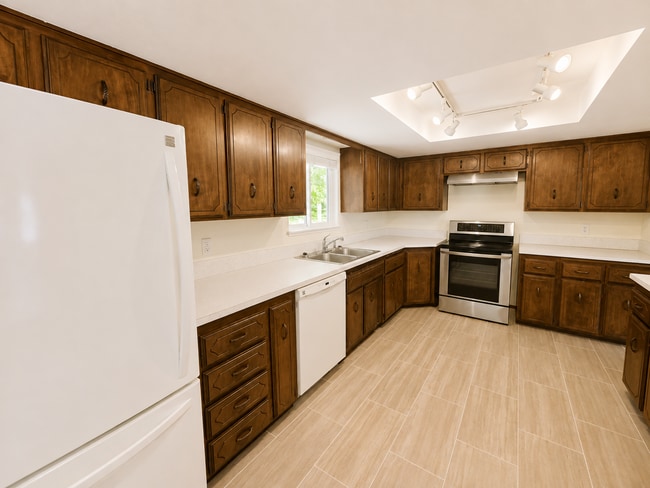 Building Photo - Must See 3 BED/2 Bath Rambler in Yelm Available 8/10/26! Close to JBLM!!!