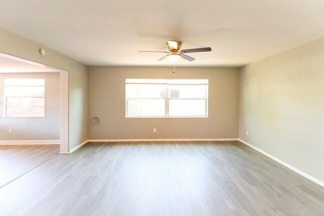 Foto del edificio - 2310 Crosby St