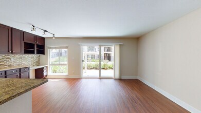 Interior Photo - 27 Seventy Five Mesa Verde