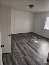 Building Photo - 311 W 44th St
