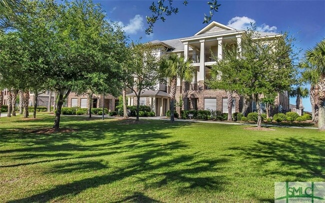 Building Photo - 2809 River Oaks Dr