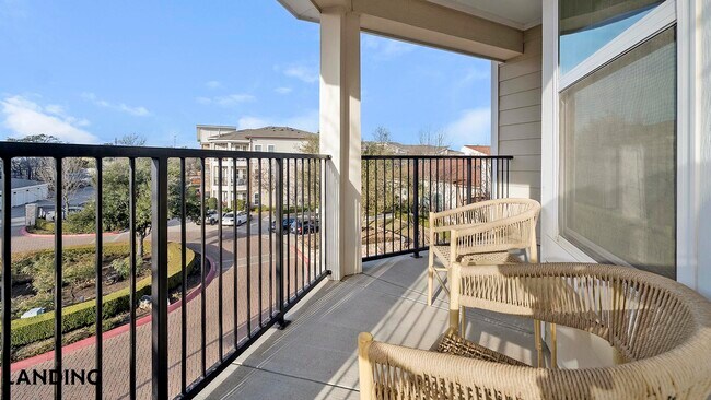 Foto del edificio - 12700 Ridgeline Blvd
