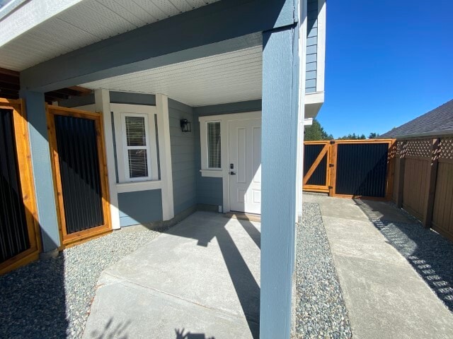 Building Photo - 4823 Vista View Crescent