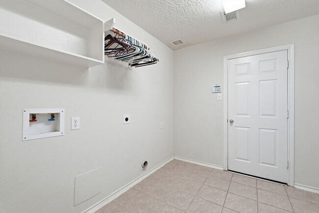 Building Photo - 13407 Barton Meadow Ln
