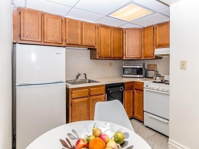 Foto del edificio - 464 Commonwealth Ave