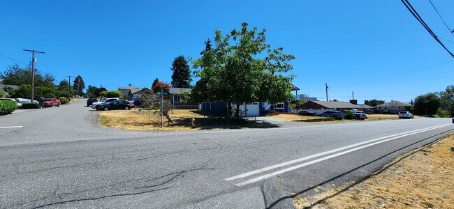 Foto del edificio - 2820 Burnett Ave N