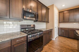 Building Photo - 9820 E Tupelo Ave