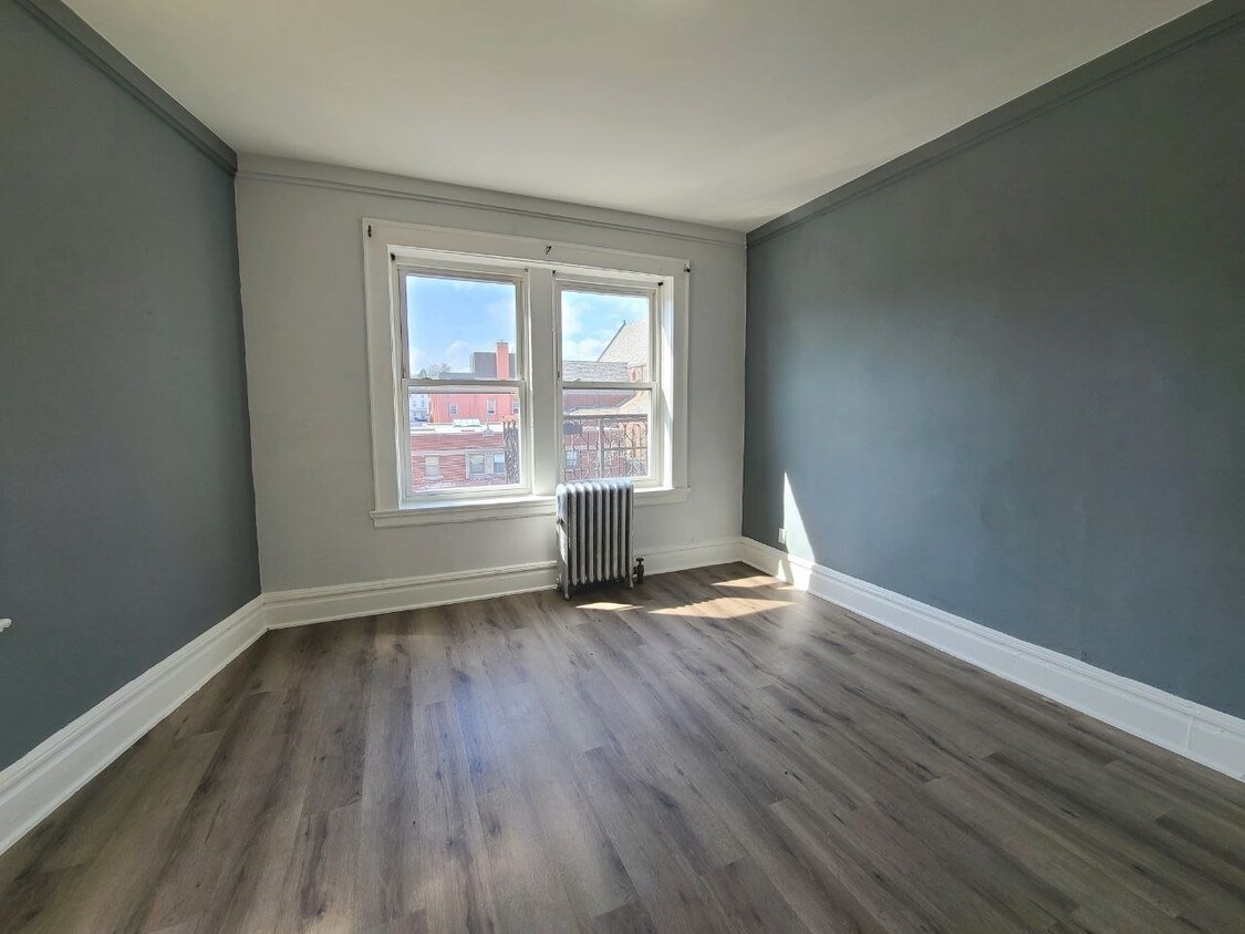 Foto del edificio - 684 Summer Ave