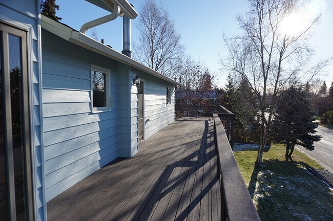 Foto del edificio - 2420 Dylan Dr