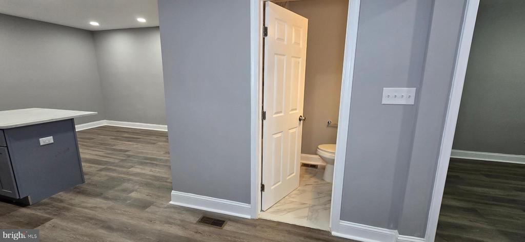 Foto principal - 405 34th St SE