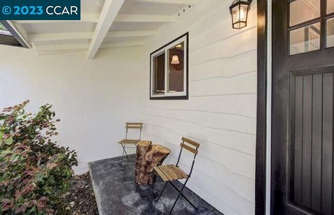 Foto del edificio - 975 Getoun Dr