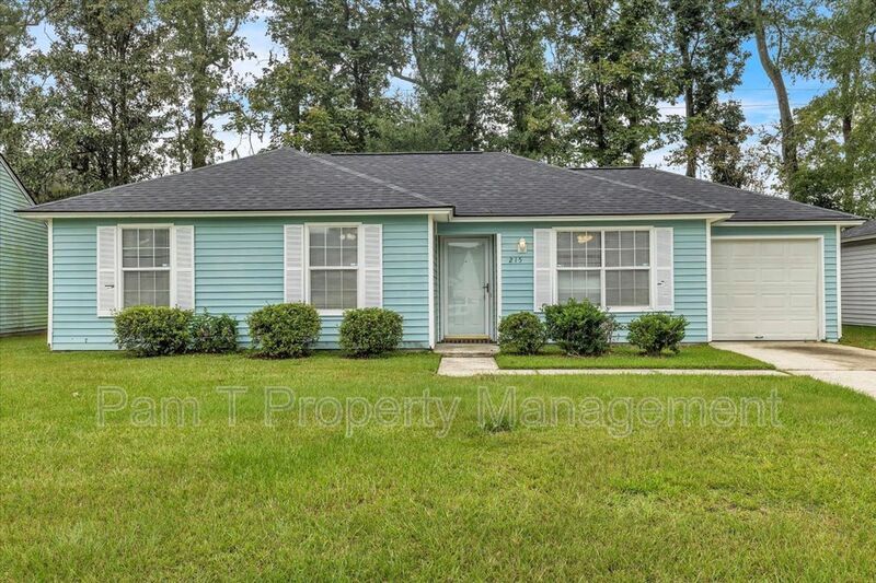 Foto principal - 215 Laurelwood Dr