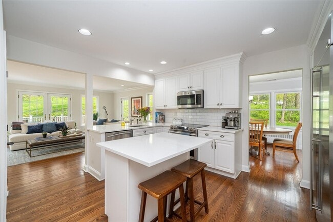 Foto del edificio - 187 Croton Ave