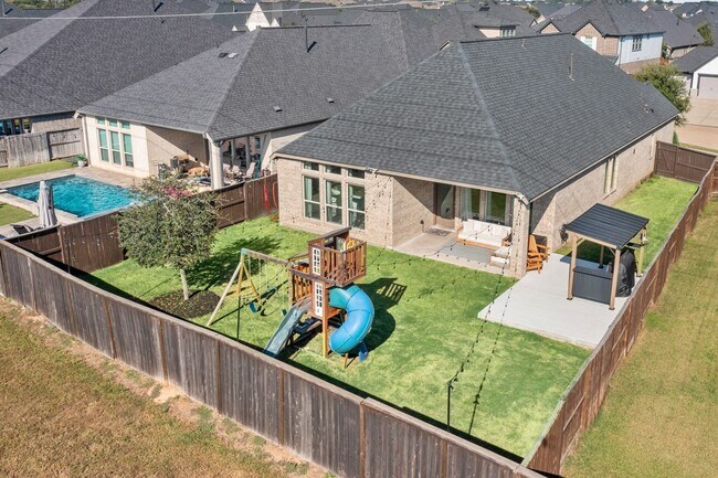 Building Photo - 6907 Myrtle Dr