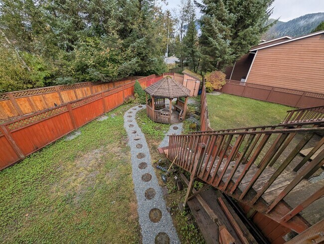 Foto del edificio - Unfurnished, 3Bd/2.5Ba Townhome, Long Term...