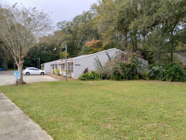 Building Photo - 1530 Ryar Rd