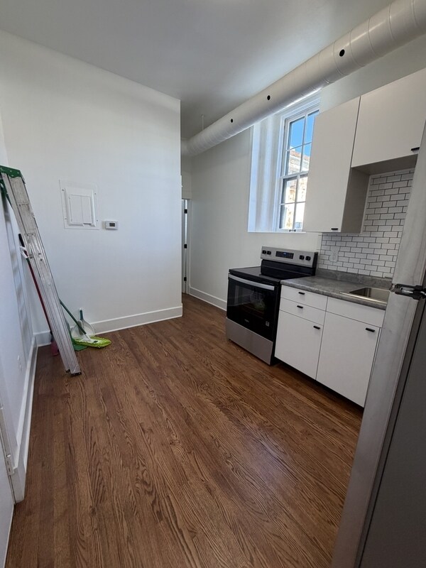 Foto del edificio - 816 Massachusetts St