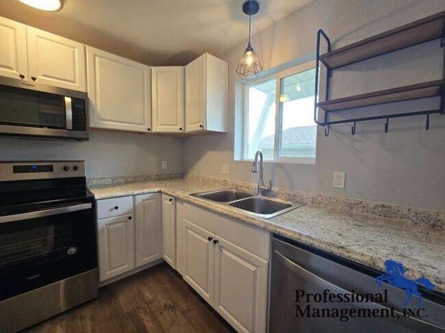 Foto del edificio - 3 bedroom in Billings MT 59102