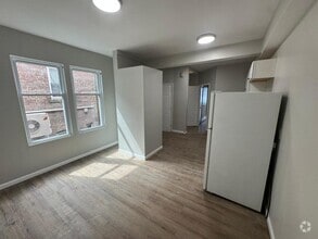 Building Photo - 35 Benkard Ave