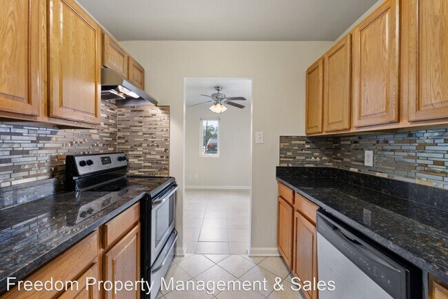 Building Photo - 3 br, 2 bath House - 7600 Gales Ct Unit 001