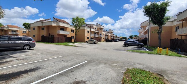 Building Photo - 14911 SW 80th St