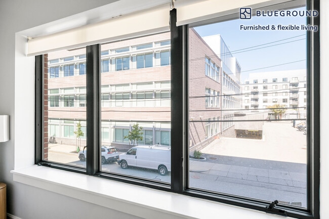 Foto del edificio - 33 Rogers St