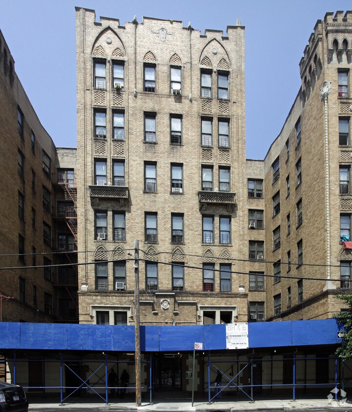 Foto del edificio - 1479 Macombs Rd