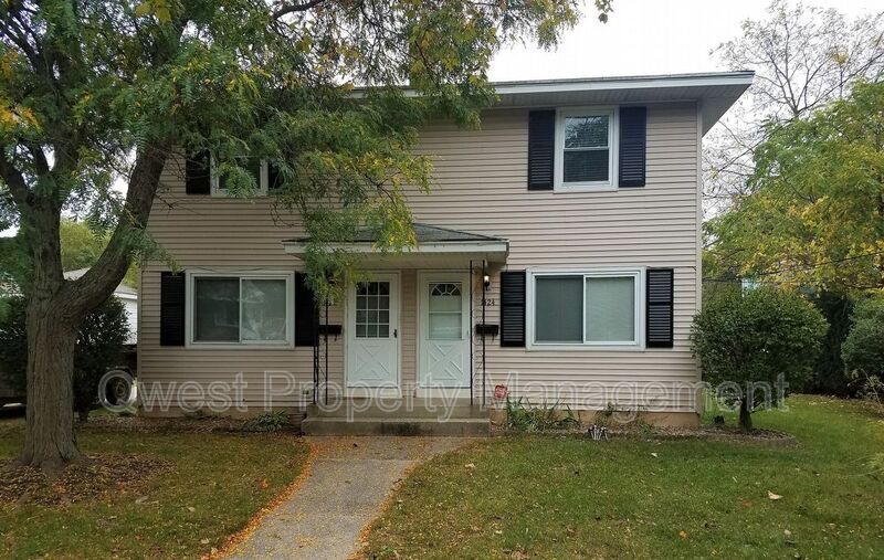 Foto principal - 1422 Edward Ave SE