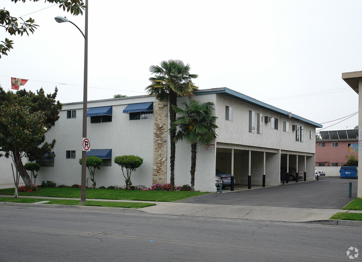 Building Photo - 12572 Sunswept Ave