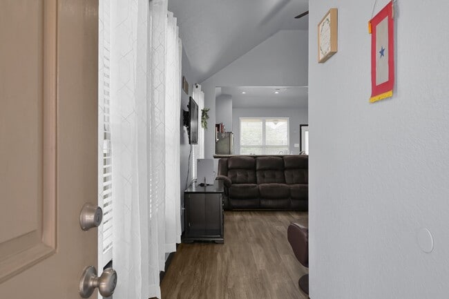 Building Photo - 3554 Paganini Pl