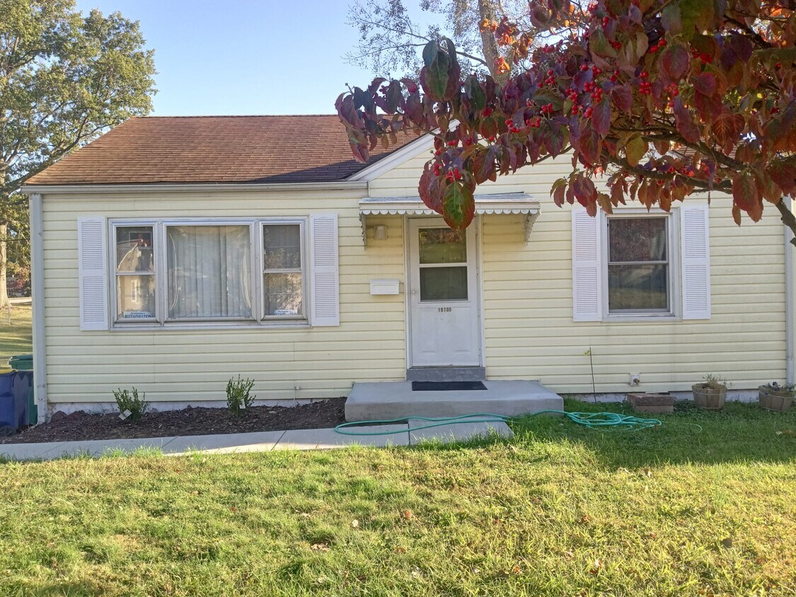 10700 St Xavier Ln, Saint Ann, MO 63074 House Rental in Saint Ann, MO