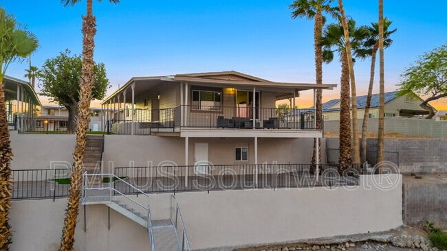 Foto del edificio - 437 Riverfront Dr