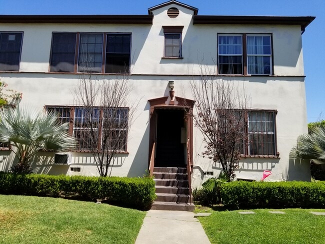 Foto del edificio - 962 S Mansfield Ave