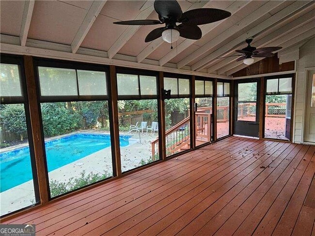 Building Photo - 3228 Turtle Lake Dr SE