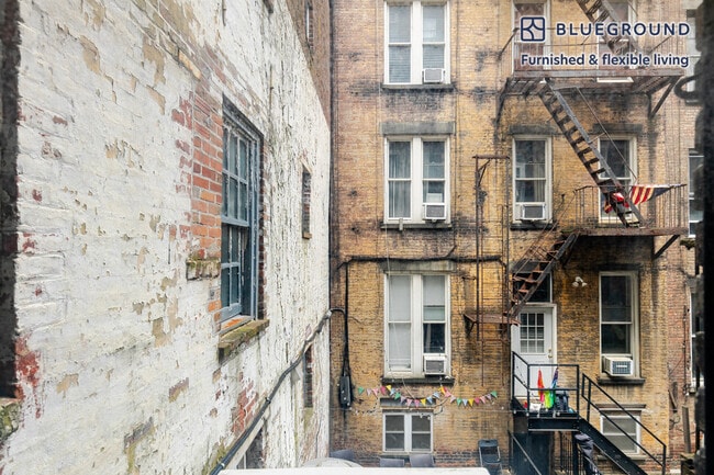 Building Photo - 53 Leroy St