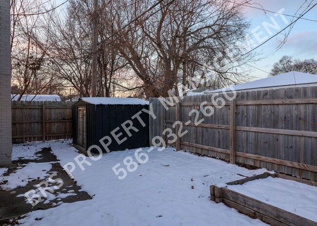 Building Photo - Charming Warren Home Ready for Immediate Occupancy