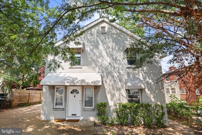 Foto del edificio - 2206 S Fern St