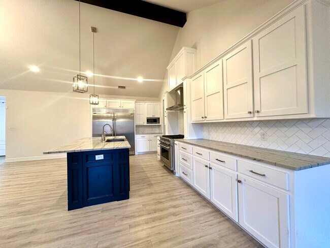 Building Photo - 3924 128th St