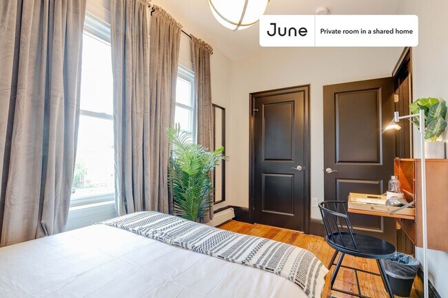 Foto del edificio - Room in Shared 4 bed/1.5 bath home